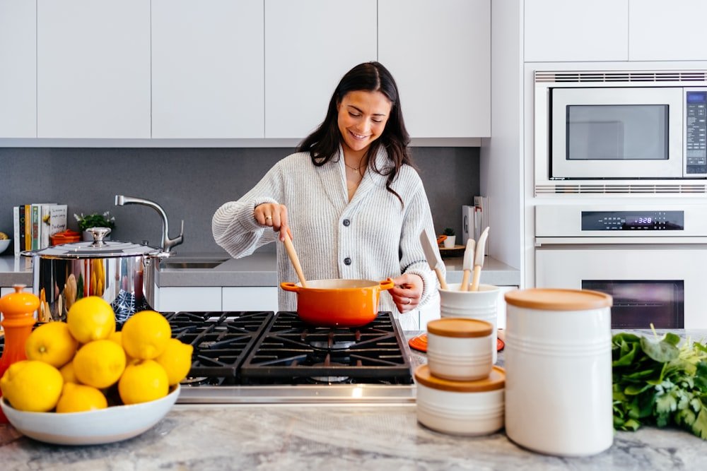 Rental Kitchen Backsplash DIY: Peel-and-Stick Tile Review
